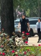 姚明携家人密会火箭！谈Durant交易之余女儿近2米